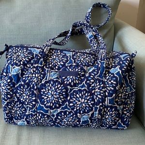 Vera Bradley duffel bag- petal splash